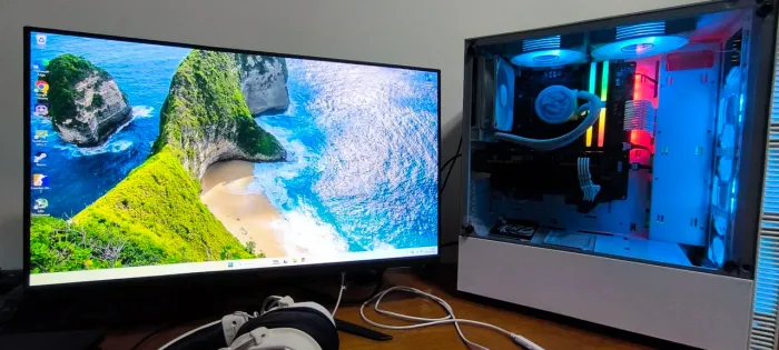 Pc Gamer Rx 6600m, Ryzen 5 5500, 16gb ram, 2TB, ótimo resfriamento.