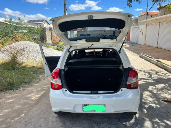 Toyota Etios X 1.3 Flex 16V 5P Aut. 2020