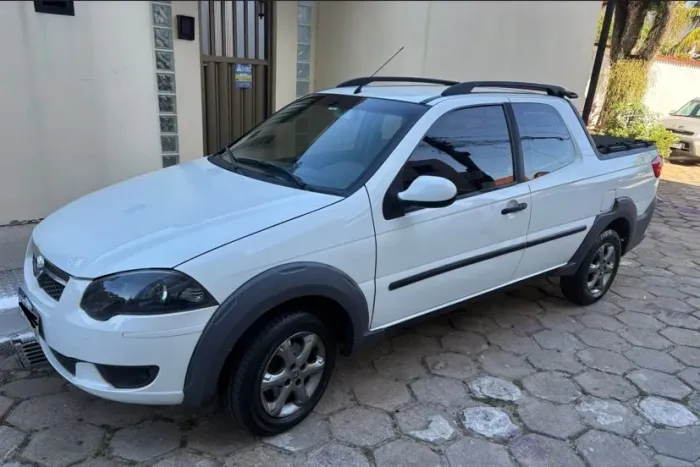 Fiat Strada Trekking 1.6 16V Flex CD 2016