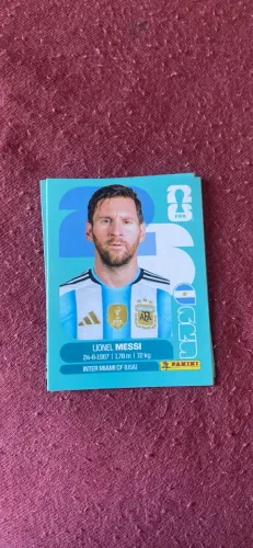 Vendo figurinha do messi (e de outros jogadores) da copa