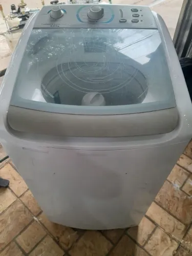 Vendo essa máquina Eletrolux funcionando perfeitamente faço entrega
