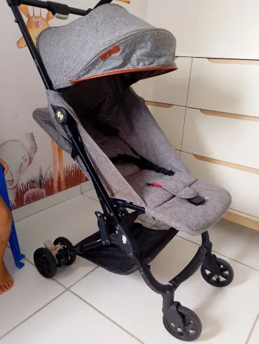 Carrinho de bebê