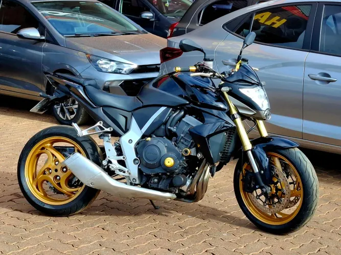 HONDA CB 1000r 2014 (ANÚNCIO REAL)