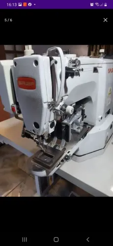 Máquina de costura industrial siruba