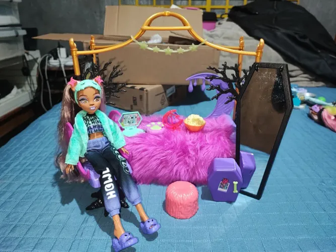 Monster High Creepover Party: Clawdeen
