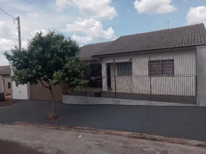 Vende-se Casa