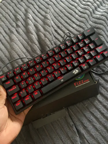 Teclado mecânico 60 red dragon fizz rgb