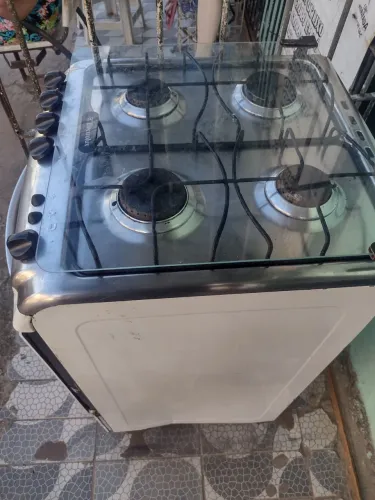 Fogão y