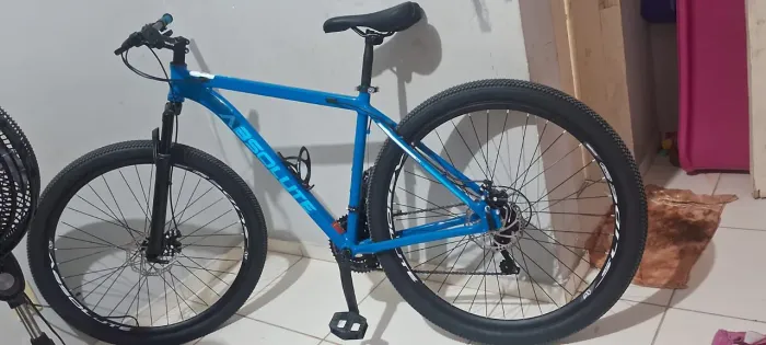 Vendo bicicleta usada poucas vezes 