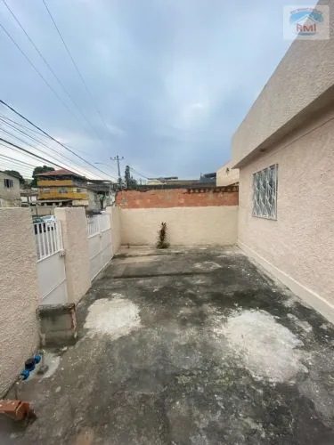 Casa para Locação em Rio de Janeiro, Irajá, 2 dormitórios, 1 banheiro, 1 vaga