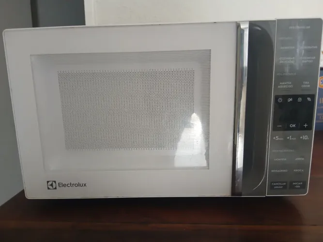 Micro-ondas Electrolux 23L