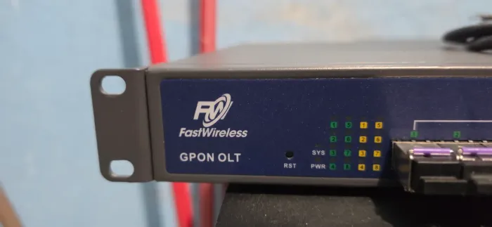 OLT GPON 8 Portas FastWireless FW1600G1 - Homologada Anatel