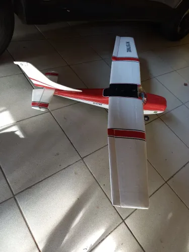Aeromodelo Cesnna 