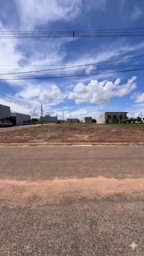 Terreno Premium p/ Barracão em Santa Felicidade: 1.195m² de Frente para Avenida