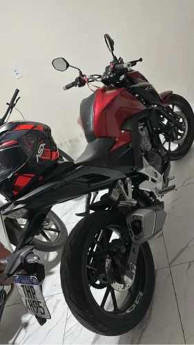 Cb 300 f 2025