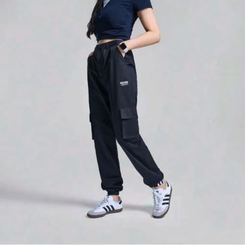 Calça Adidas original nova tamanho P promoção