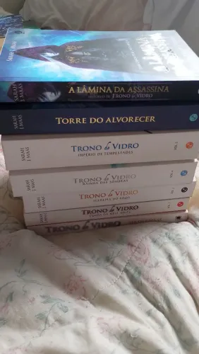Desapego Trono de Vidro - LIVROS 1 E 2