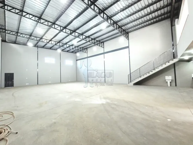 Galpão comercial de 330m² com 03 vagas recuadas para locação - Condomínio Bella Città