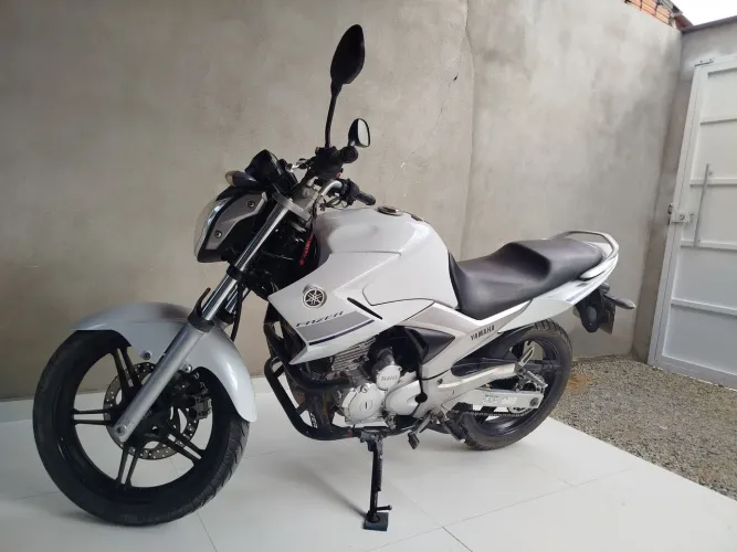 Yamaha fazer 250, 2014. Vendo ou troco em Bros ou crosser