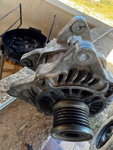 Vendo alternador do Sentra