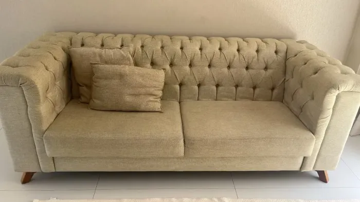 Sofá Clássico 3 lugares