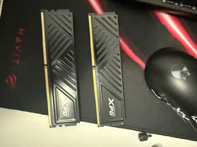 Memória DDR4 3200 XPG