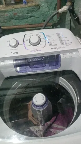 Estou vendendo essa máquina de lavar