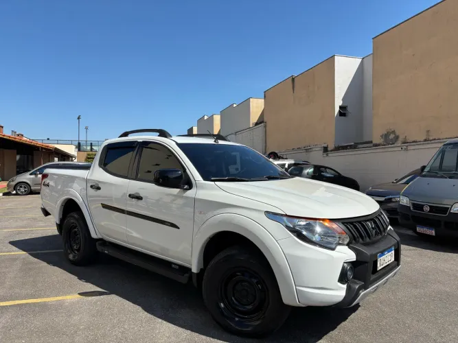 Mitsubishi L200 Triton Sport GLS 2.4 CD Diesel Aut. 2023