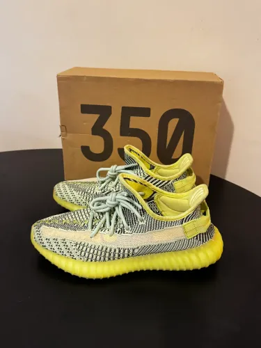 Tênis adidas Yeezy boost 350 V2 Yeezreel original