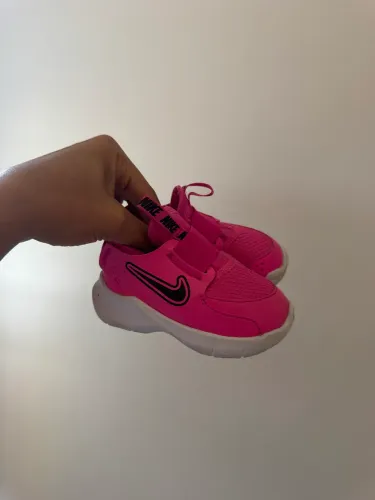Tênis Nike infantil