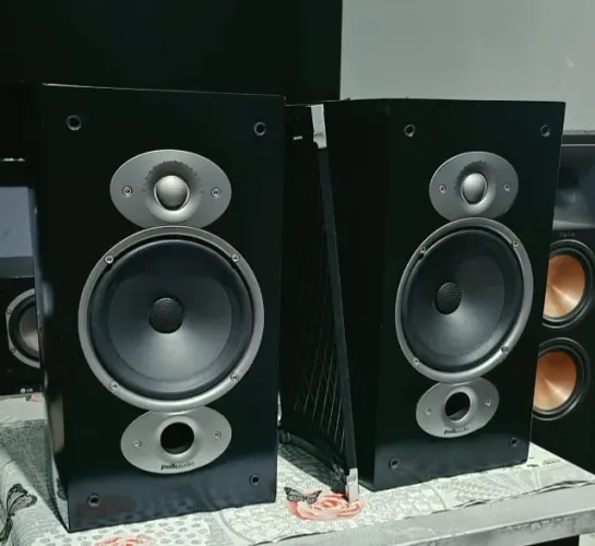 CAIXAS BOOKSHELFS  Polk Audio Rti A3 NOVAS 