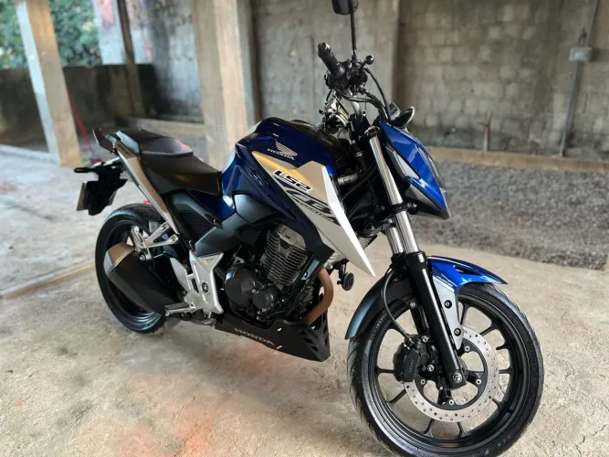Honda CB 300f Twister Flex 2026