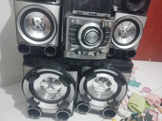 Vendo essas caixas de som e Bom estado de uso .paredao