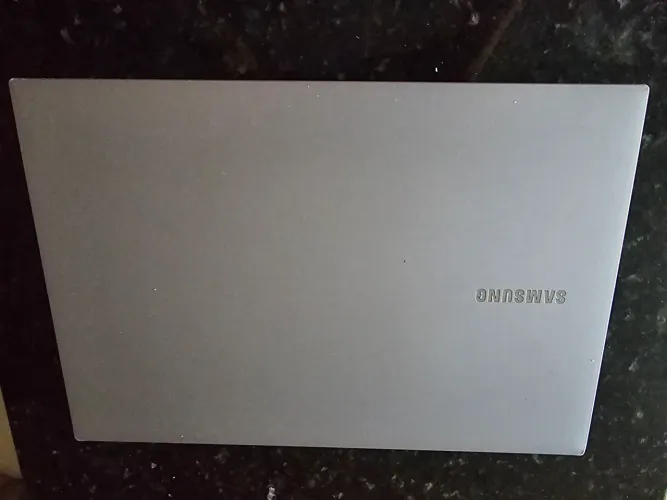 Vendo notebook Samsung book E30