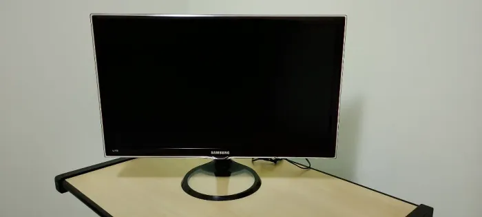 TV / Monitor Sansung LED 27 Polegadas Seminova