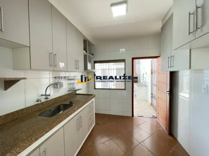 Av Nilo Peçanha Linda Casa 03 Qts 01 Suíte Closet Placas Energia Solar Boiller Ao Lado Pre