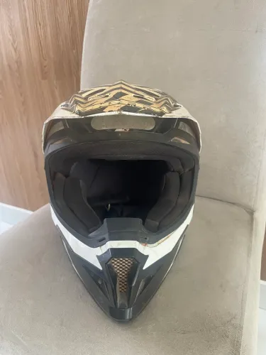 Capacete para trilha