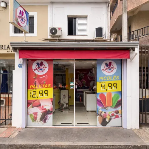 Sobrado Comercial + Casa com Renda Ativa e Energia Solar - Centro