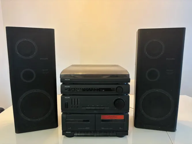Som Philips 3 em 1 AS-205 (Fita, Rádio, Toca Disco)