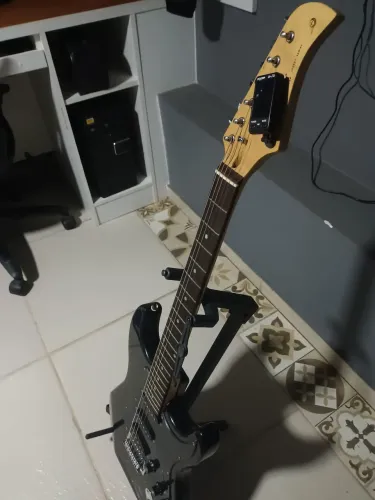 Guitarra Stratocaster Waldman