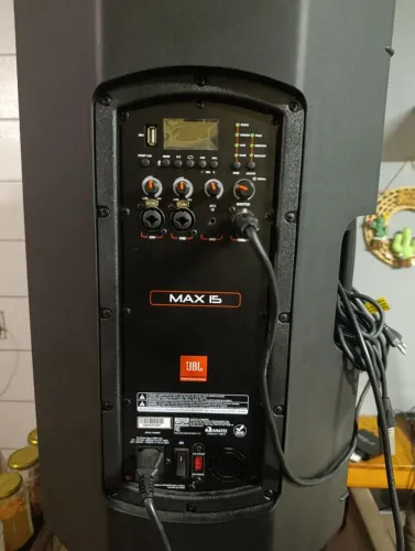 JBL pro Max profissional ativa 6 meses de uso, com tripe