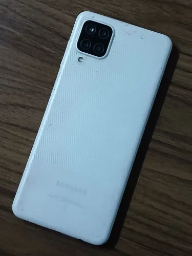 Samsung A12