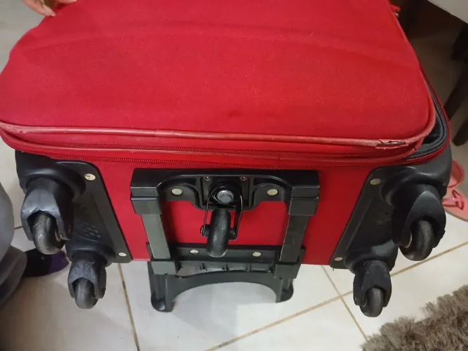 Mala de viagem 50reais 