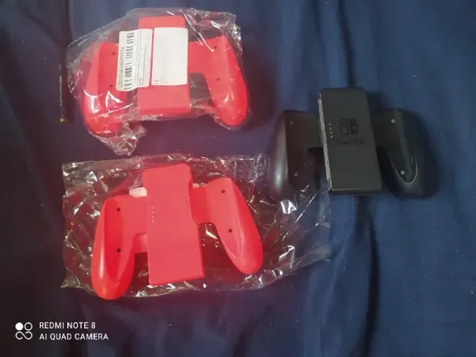 Grip p/ Joycon (Novos)