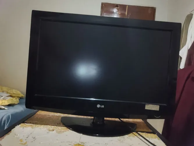 LG LCD de 32 polegadas HD 768p<br><br>HD de 768p