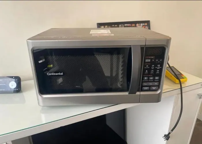 Microondas Continental 30L