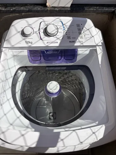 Vendo Máquina de lavar Eletrolux LAC12