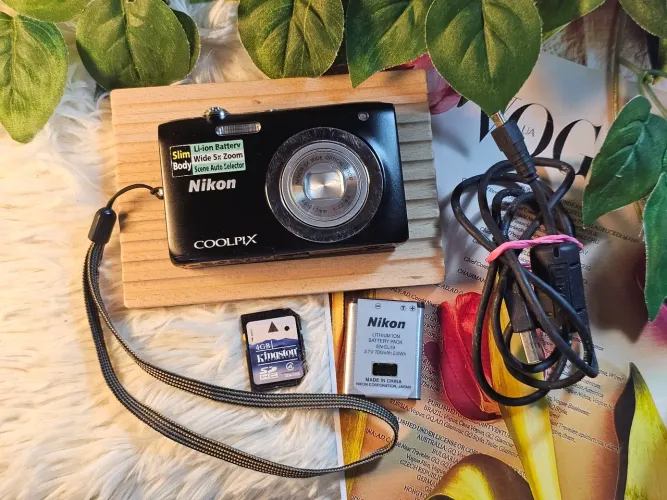 Camera nikon s2600