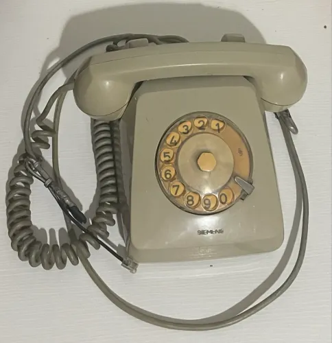 Telefone antigo retrô