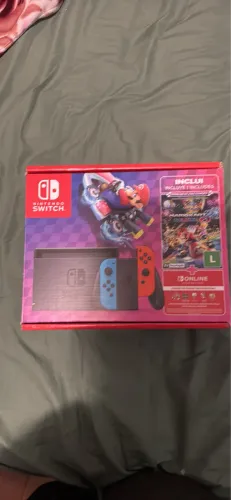Vendo Nintendo Switch V2, Cartão de Memoria 256 gb e acessórios.